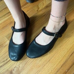 Sofft Black Leather Ballet Flats